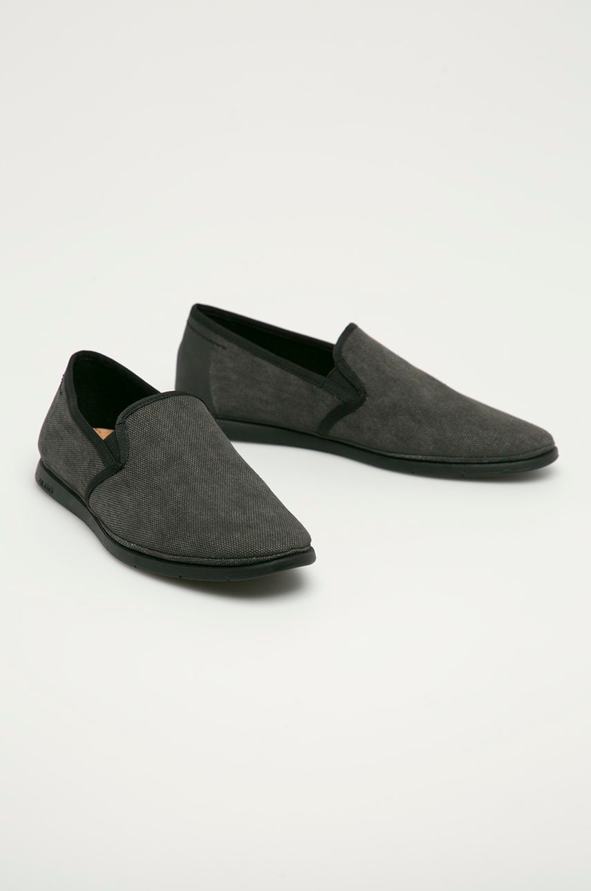 

Aldo - Еспадрилі