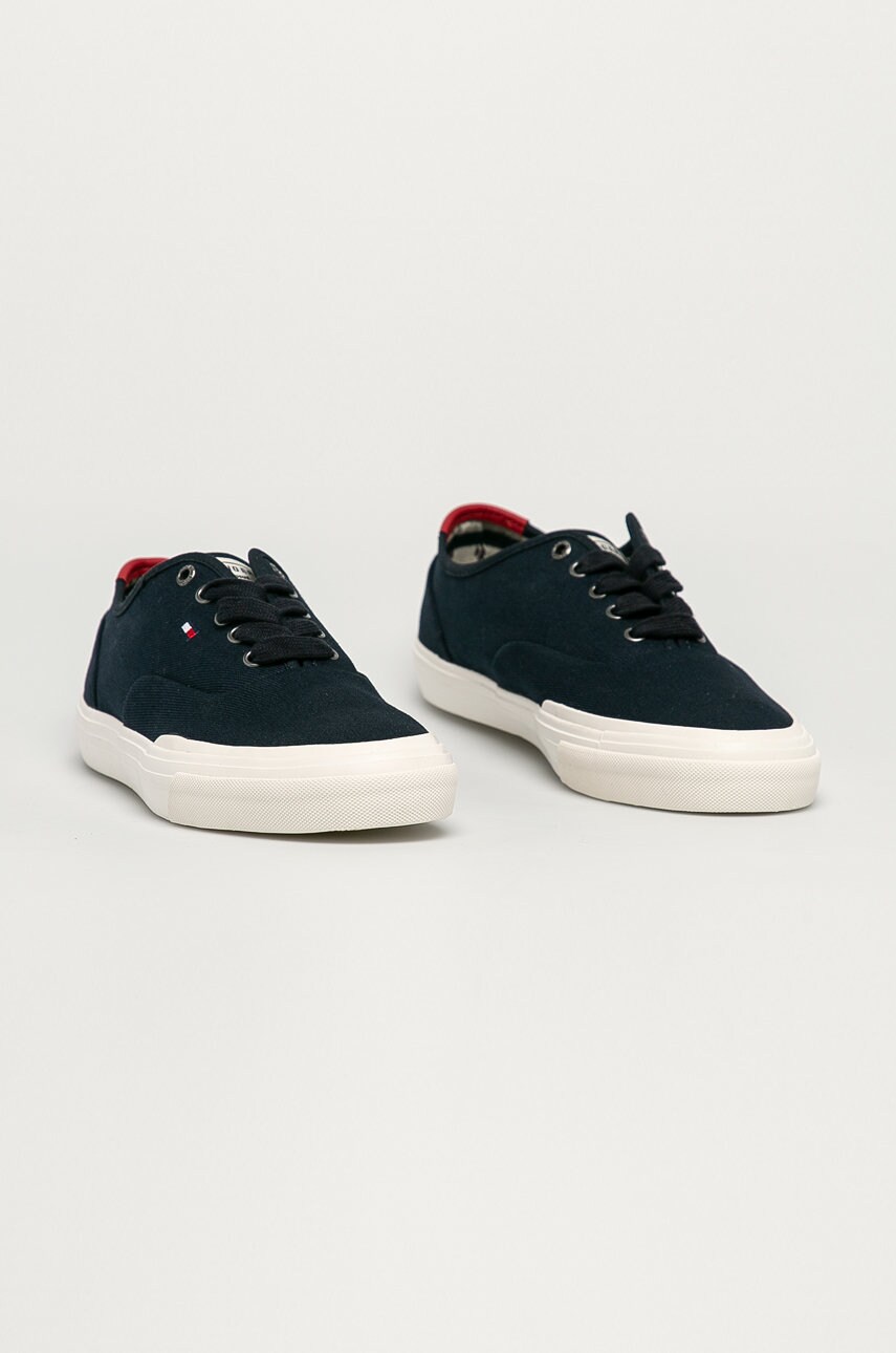 

Tommy Hilfiger - Кеди