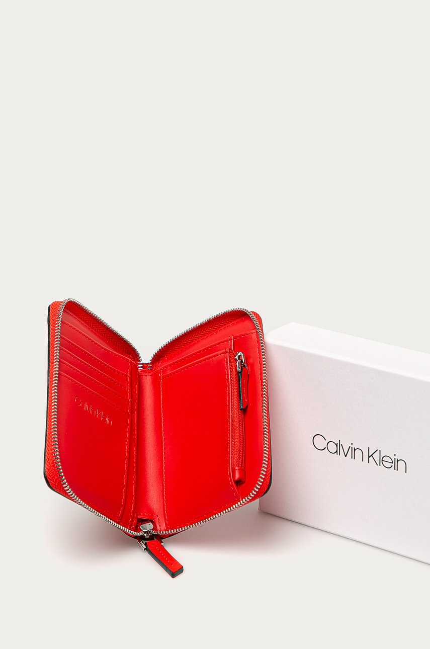 

Calvin Klein - Кошелек