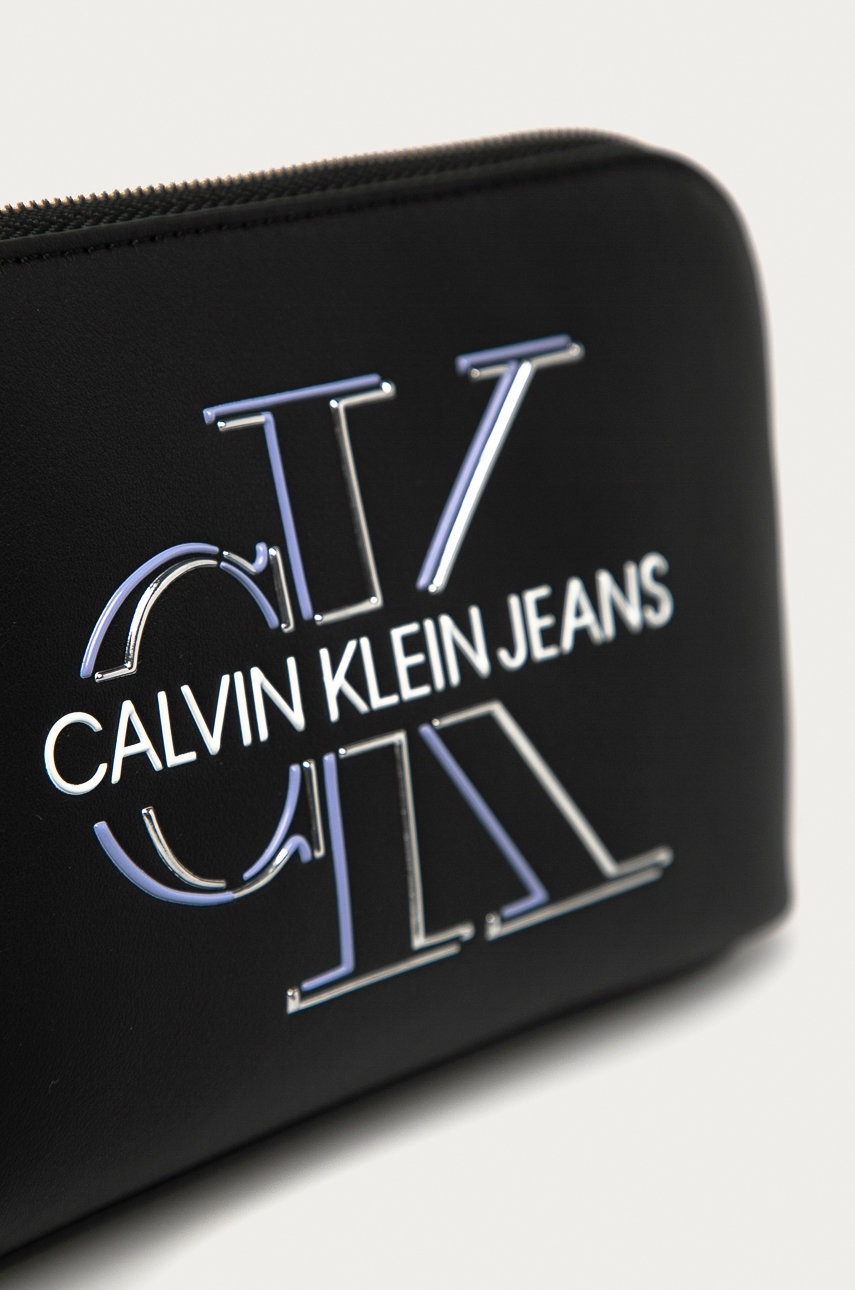 

Calvin Klein Jeans - Косметичка
