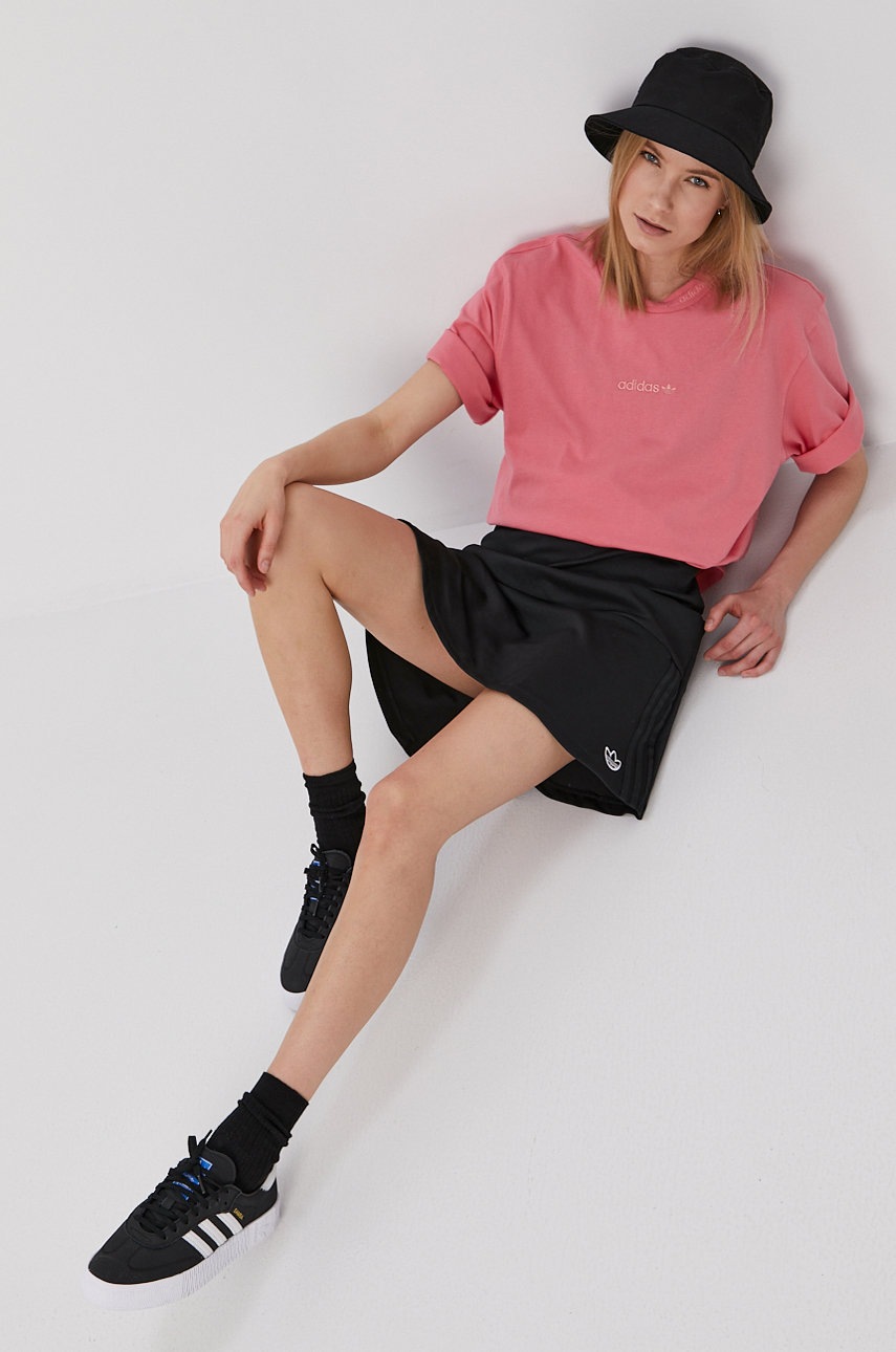 

Спідниця adidas Originals колір чорний mini розкльошена