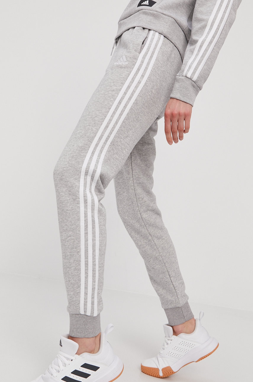 Adidas Pantaloni Gm8735 Femei, Culoarea Gri, Cu Imprimeu