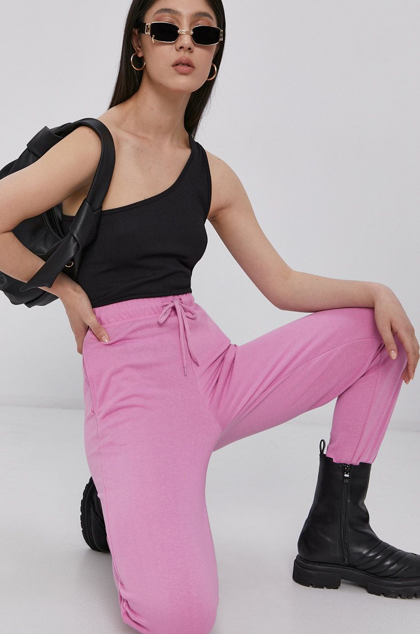 Pieces Pantaloni femei, culoarea roz, material neted answear.ro imagine noua 2022