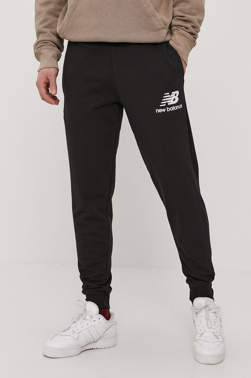 New Balance Pantaloni MP03558BK bărbați, culoarea negru, material neted answear.ro
