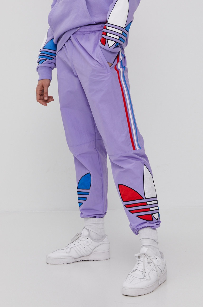 

Брюки adidas Originals мужские цвет фиолетовый с аппликацией