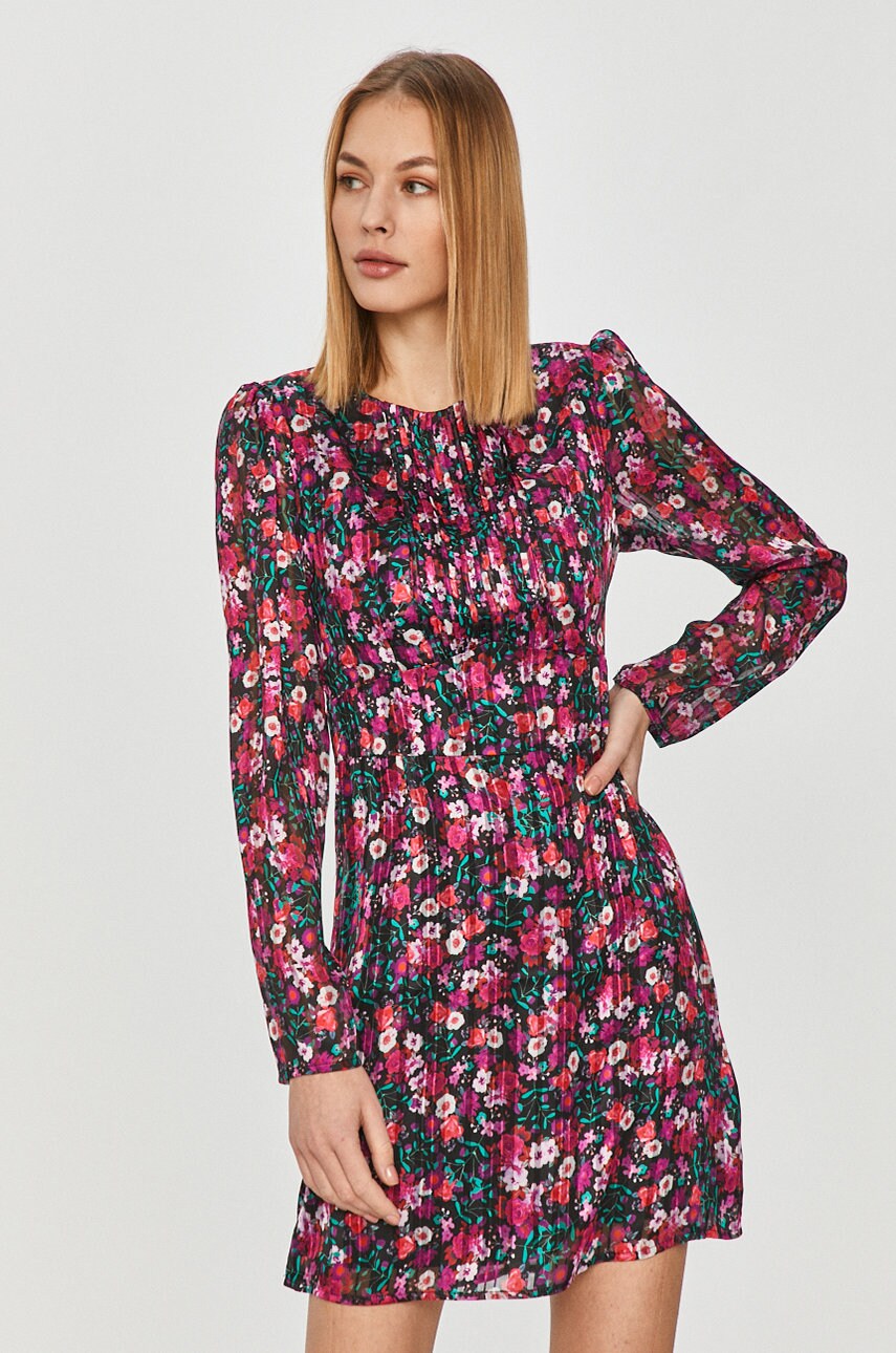 

Guess - Рокля, Розов