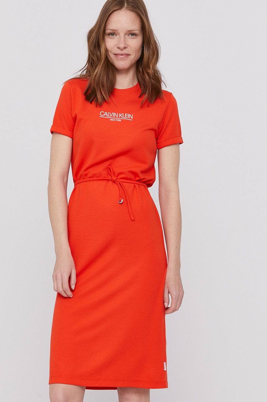 Calvin Klein Sukienka kolor pomarańczowy midi prosta