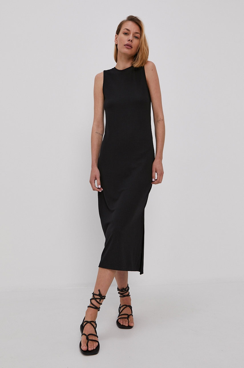 

Платье Vero Moda цвет чёрный midi прямое