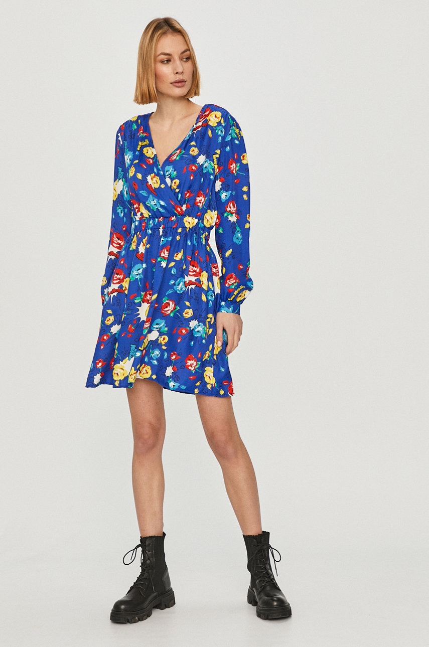 

Love Moschino Платье
