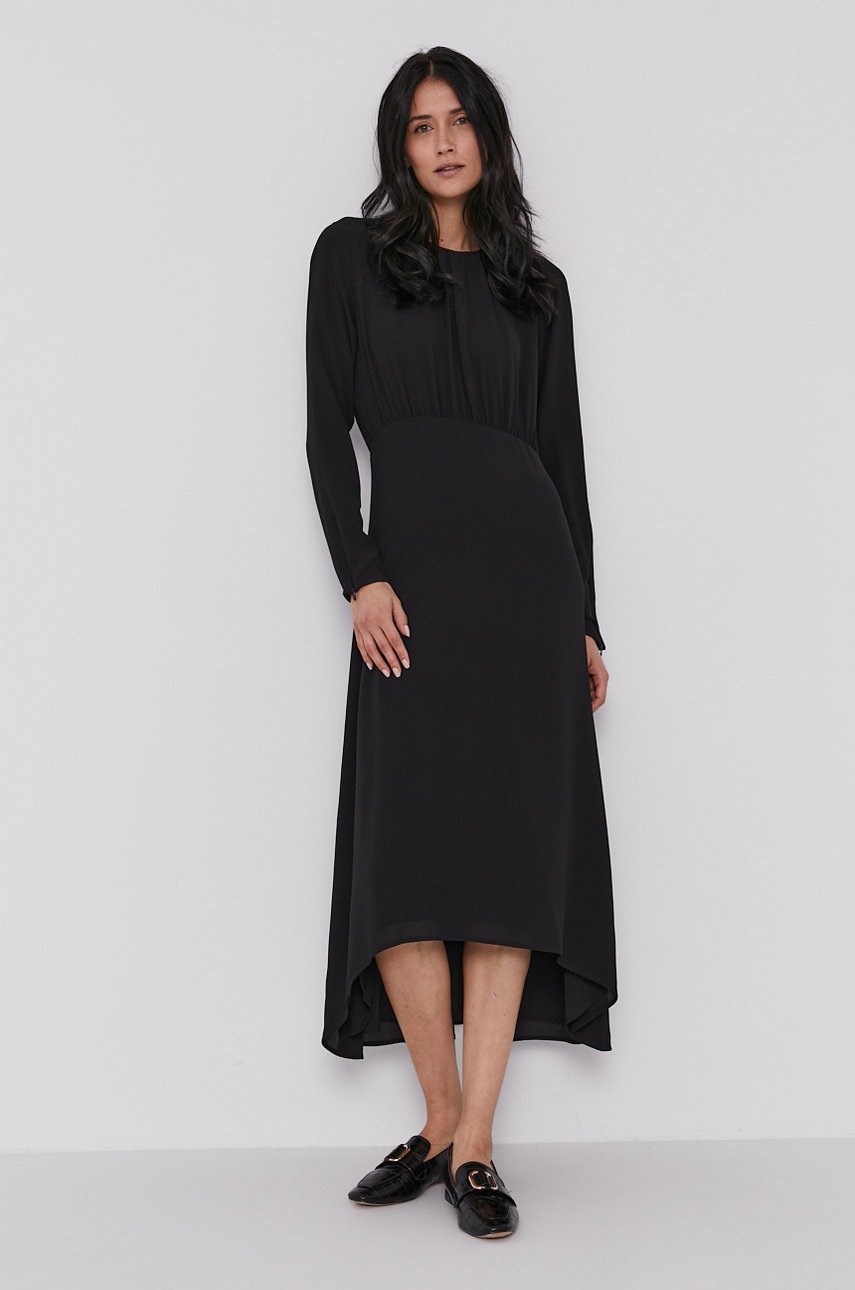 

Платье Sisley цвет чёрный maxi прямое