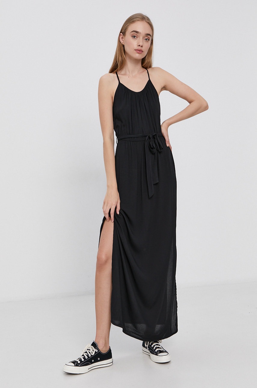 

Сукня Vero Moda колір чорний maxi розкльошена