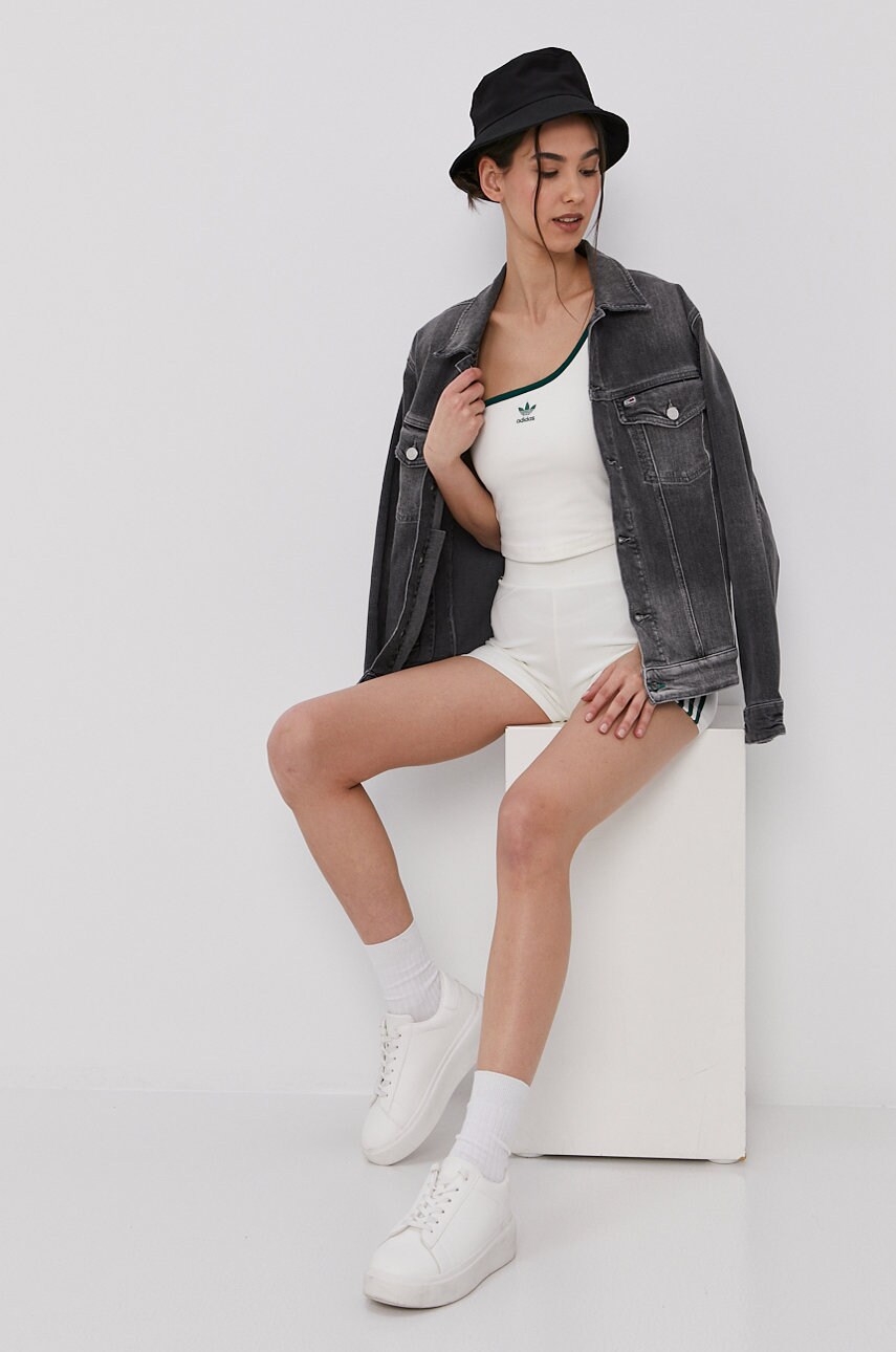 

Шорти adidas Originals жіночі колір кремовий з аплікацією висока посадка