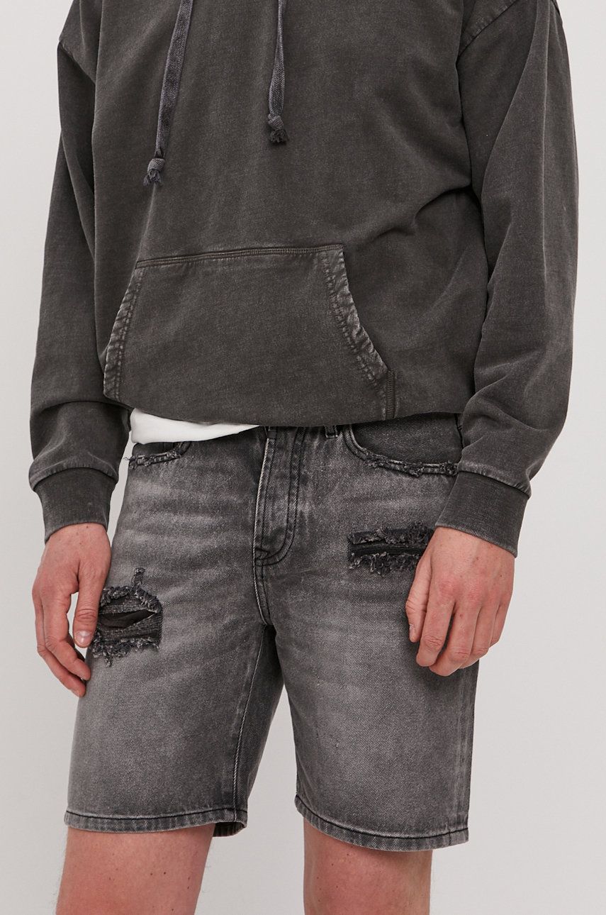 Tigha – Pantaloni scurti jeans Ley answear.ro imagine promotii 2022