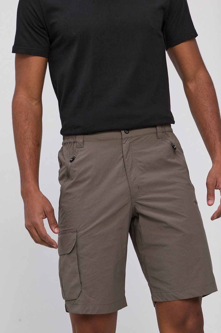 CMP Pantaloni scurți bărbați, culoarea maro answear imagine noua