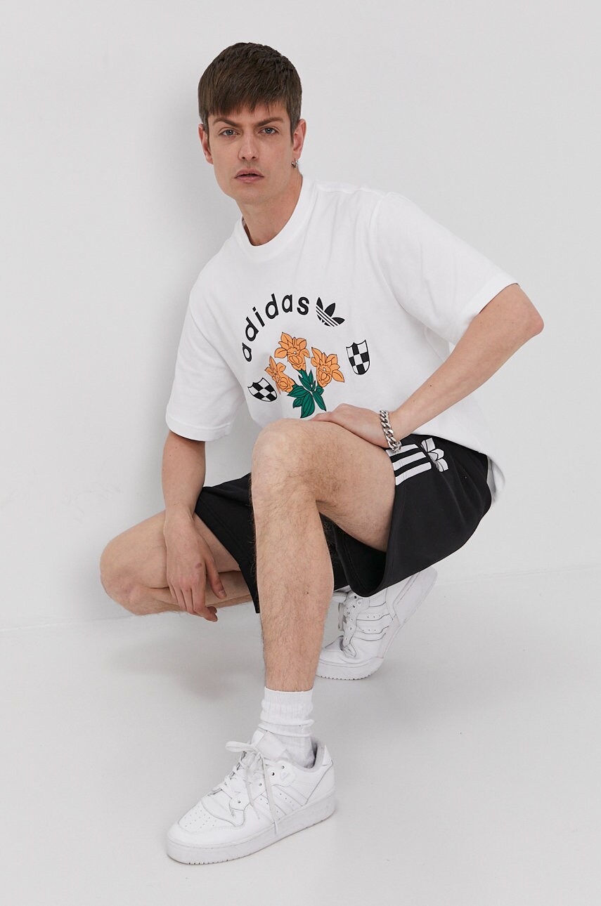 

adidas Originals - Шорты