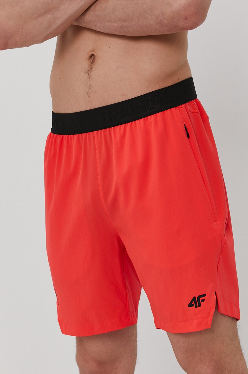 4F - Kraťasy