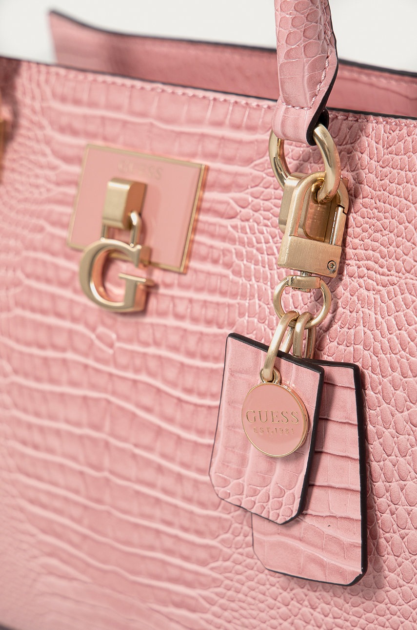

Сумочка Guess