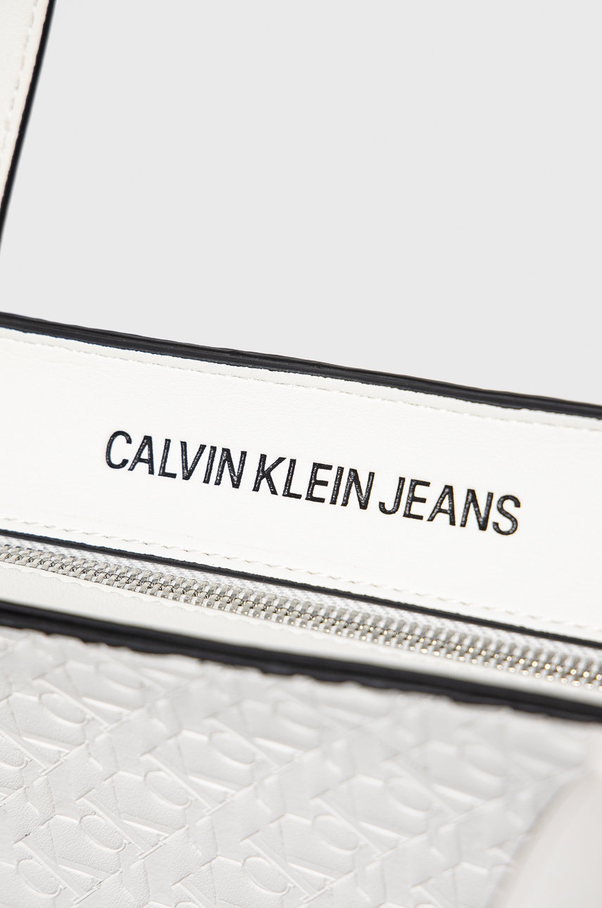 

Calvin Klein Jeans - Сумочка