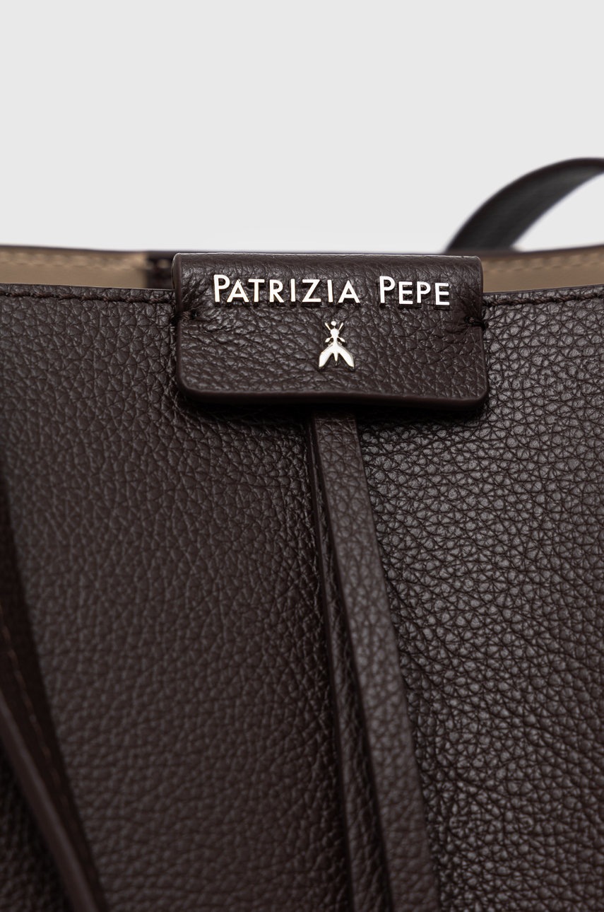 

Кожаная сумочка Patrizia Pepe цвет чёрный