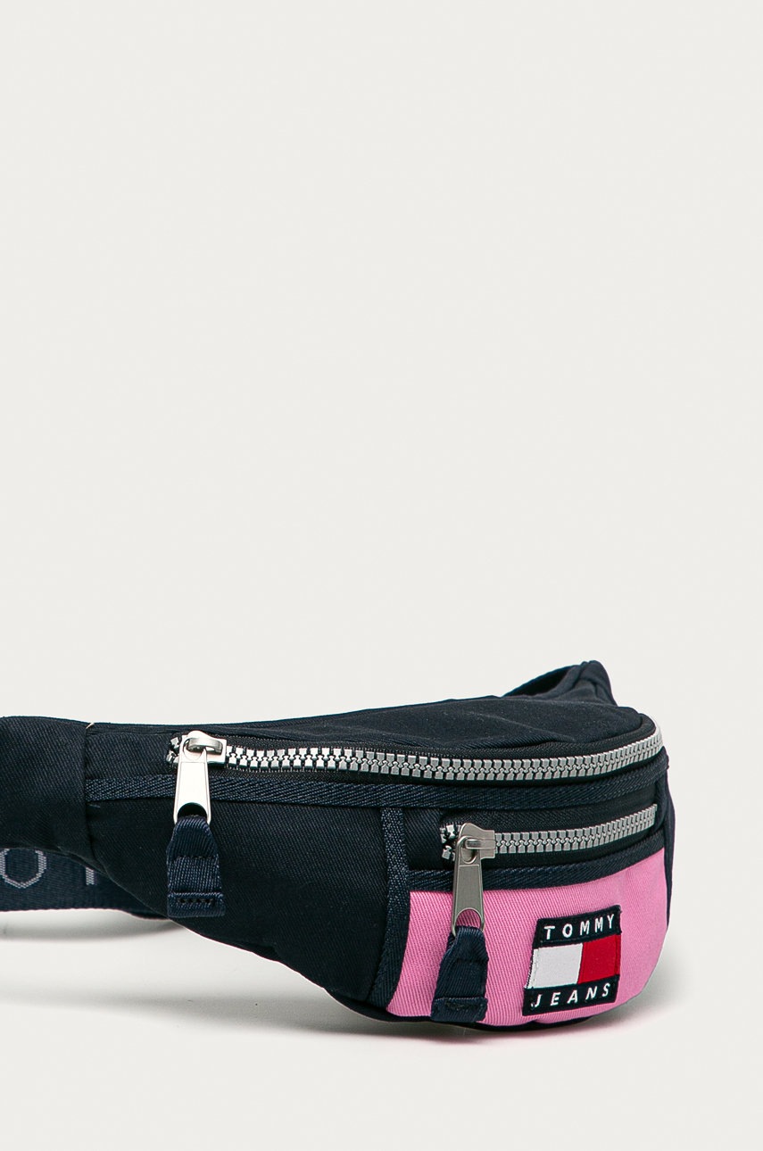 

Сумка на пояс Tommy Jeans цвет розовый