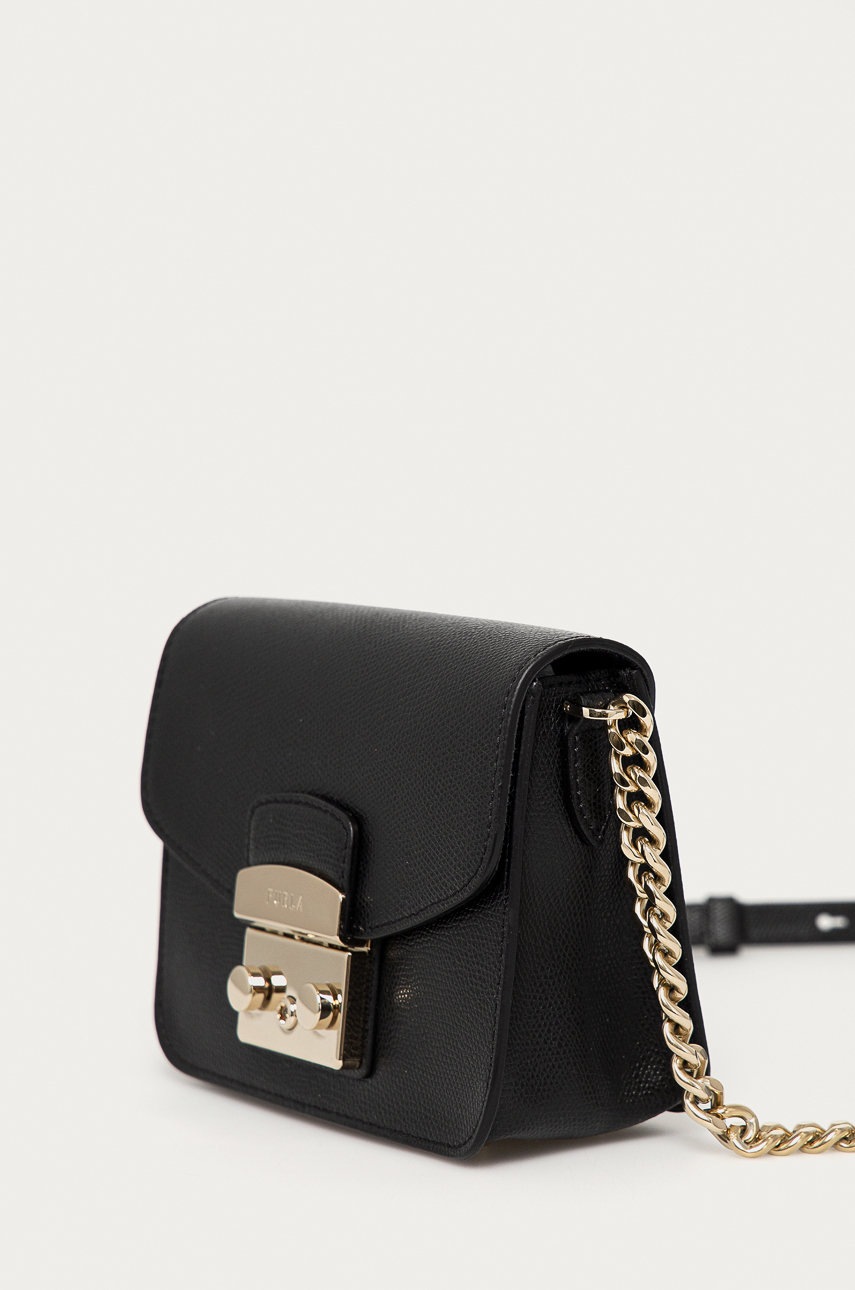 

Кожаная сумочка Furla цвет чёрный