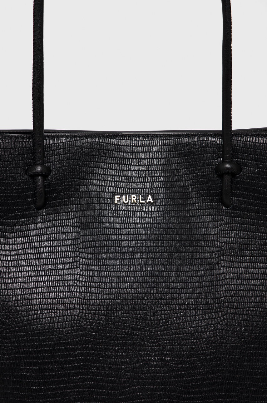 

Furla - Кожаная сумочка Essential
