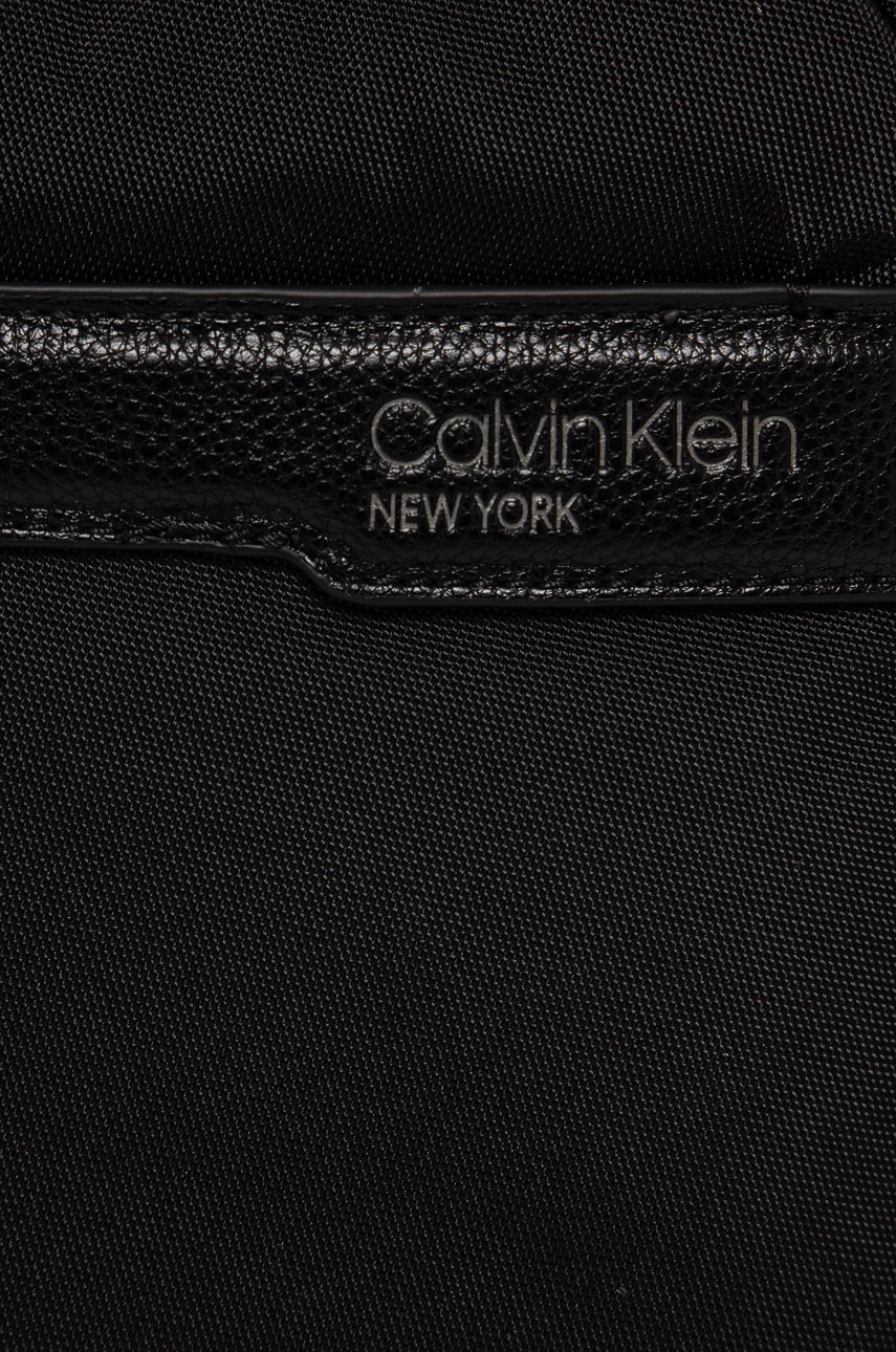 

Сумка Calvin Klein цвет чёрный