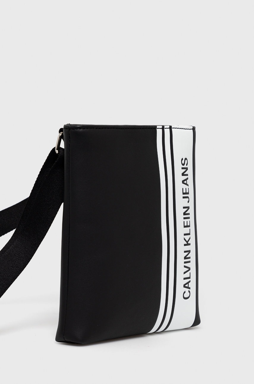 

Сумка Calvin Klein Jeans цвет чёрный