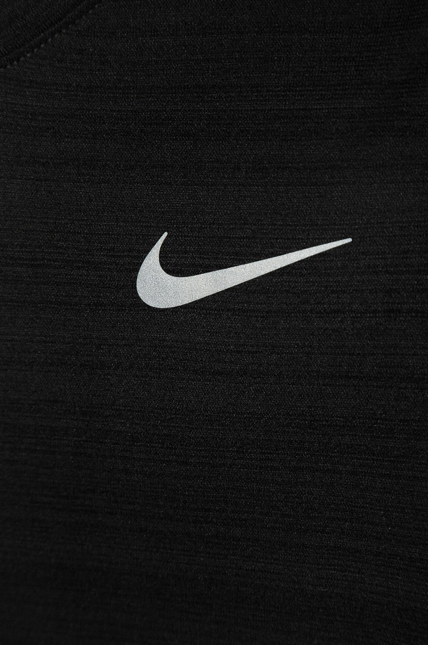 

Детская футболка Nike Kids цвет чёрный гладкий