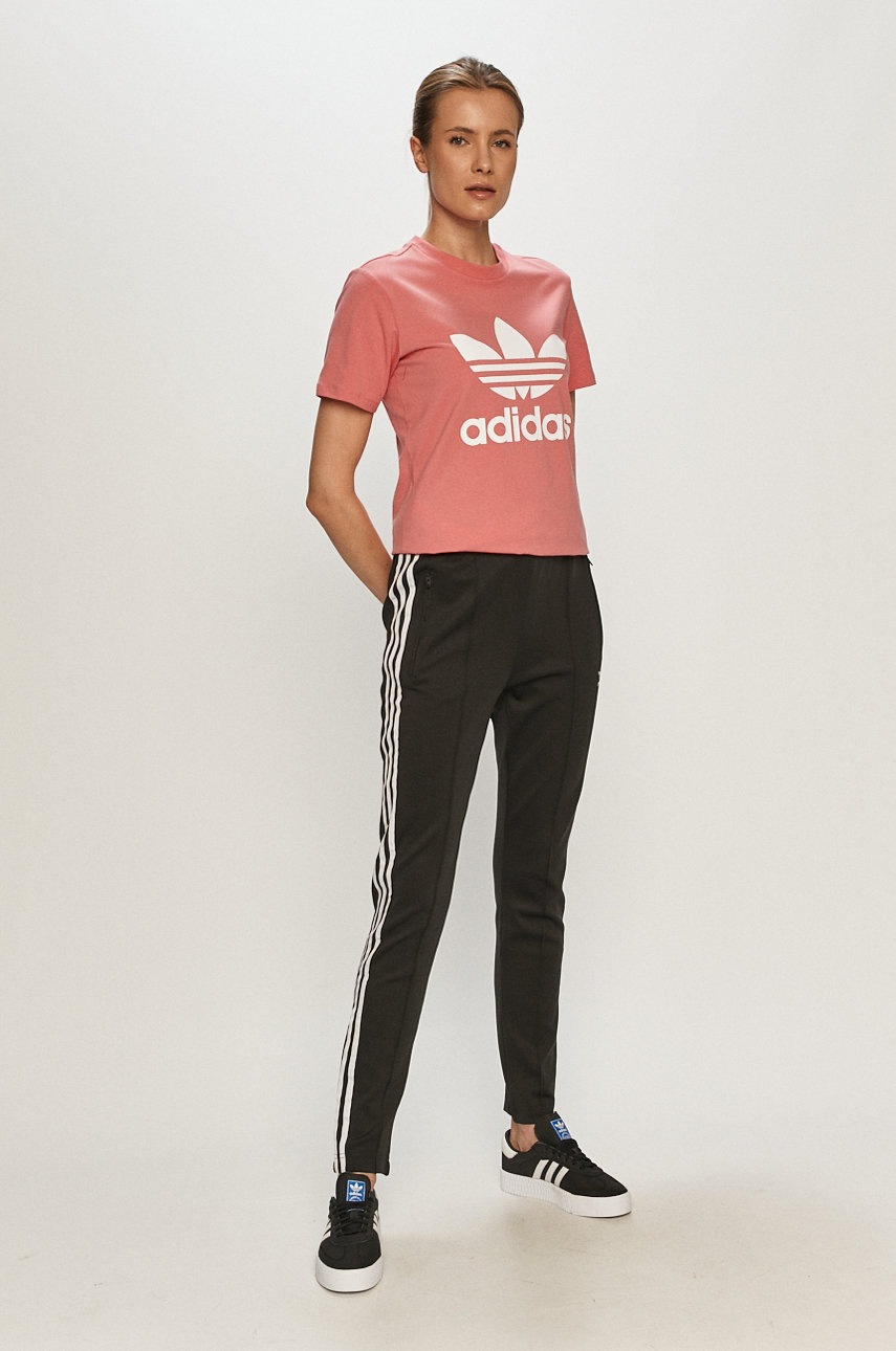 

Футболка adidas Originals колір фіолетовий