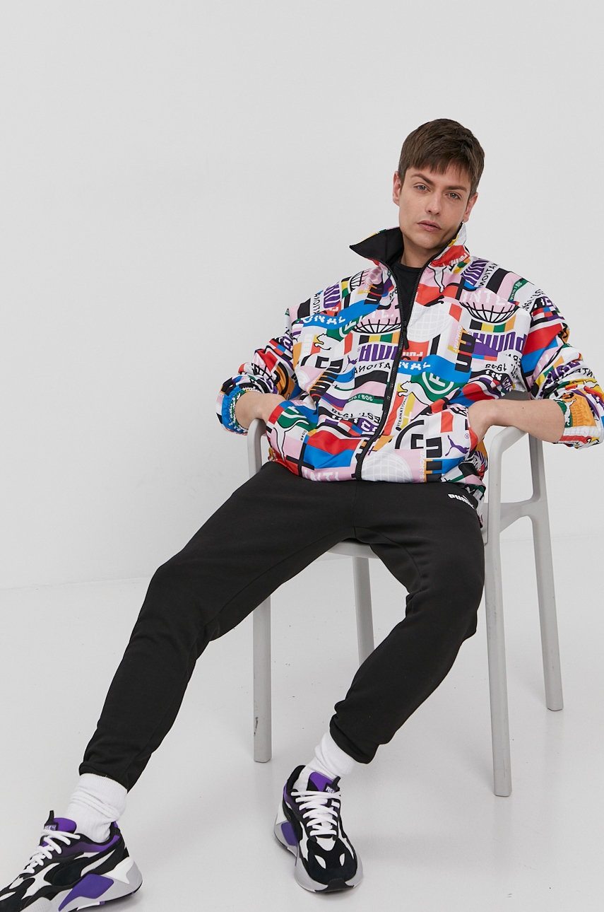 

Футболка Puma 935016 мужская цвет чёрный гладкий