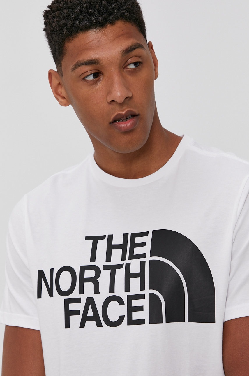

Футболка The North Face мужская цвет белый с принтом