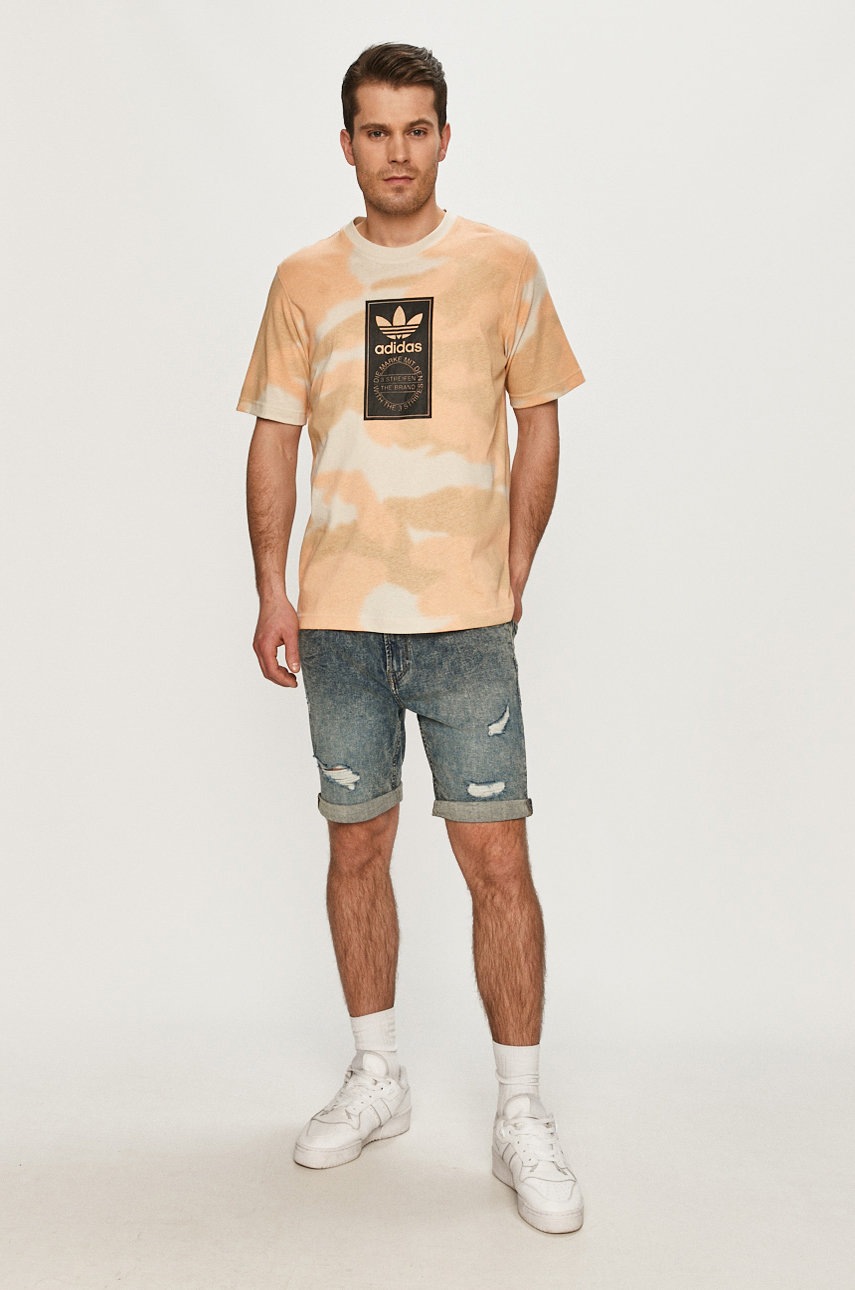 

Футболка adidas Originals с узором