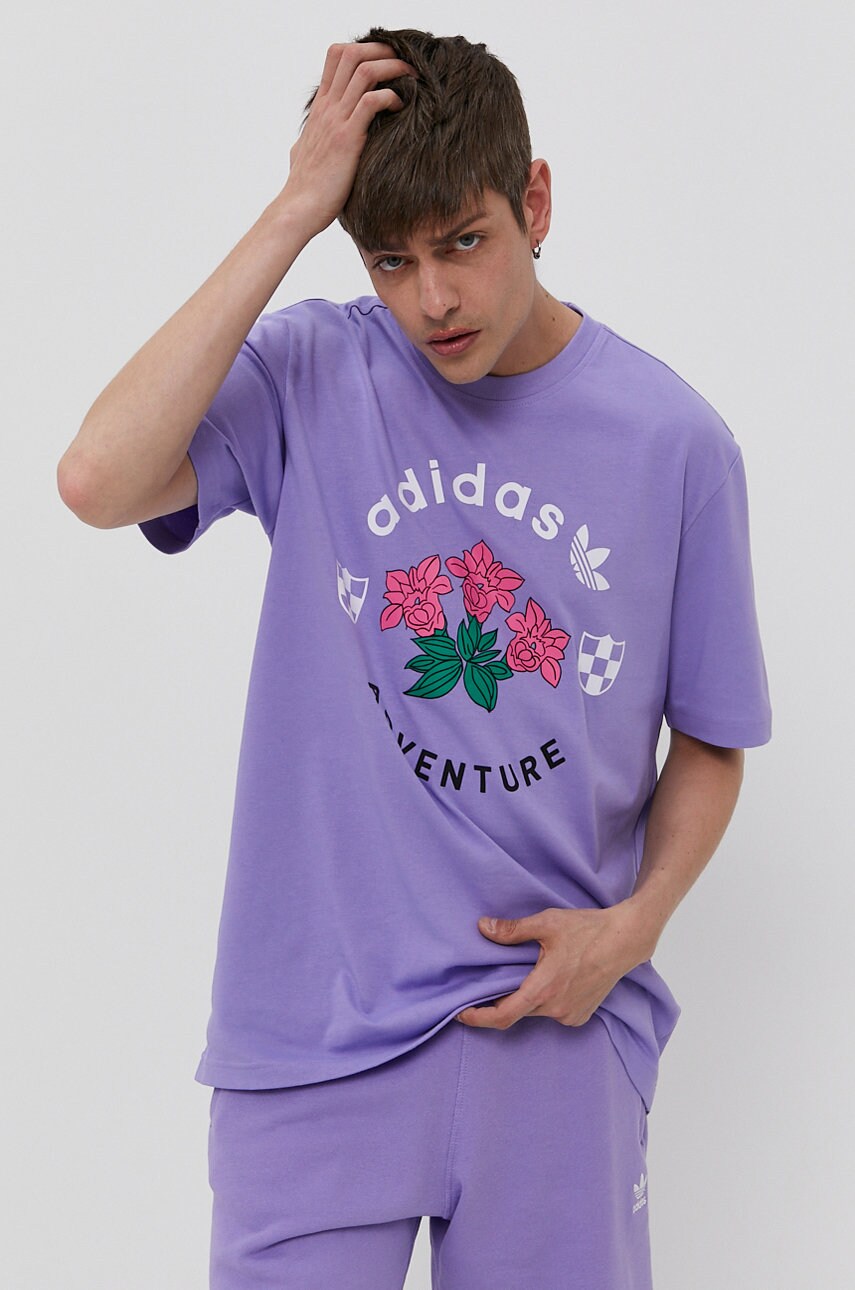 

Футболка adidas Originals мужская цвет фиолетовый с принтом