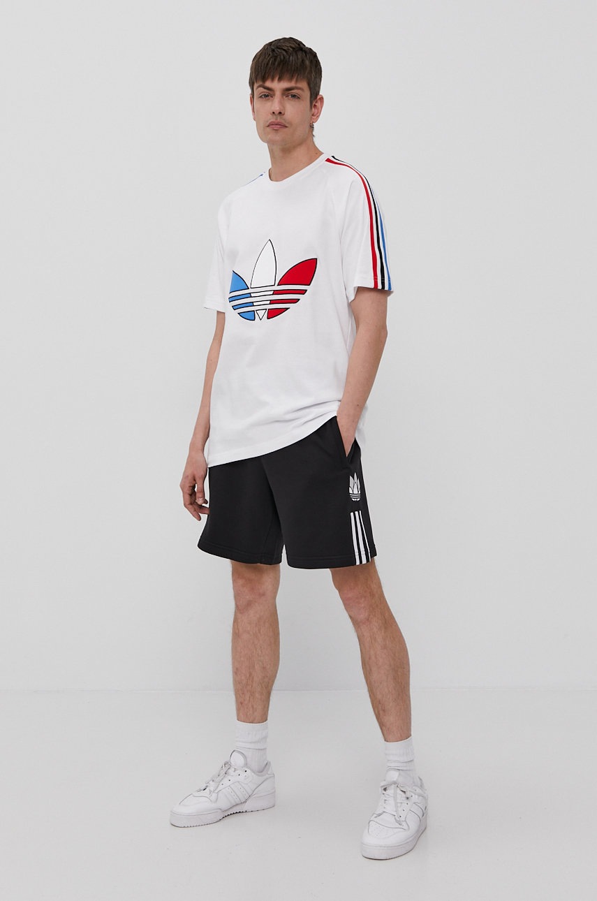 

Футболка adidas Originals мужская цвет белый с аппликацией