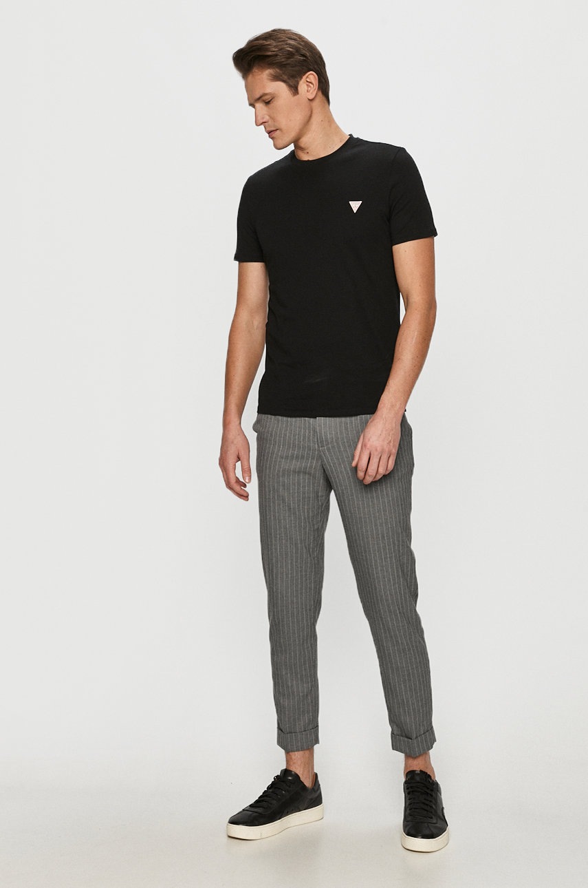 

Guess - Футболка