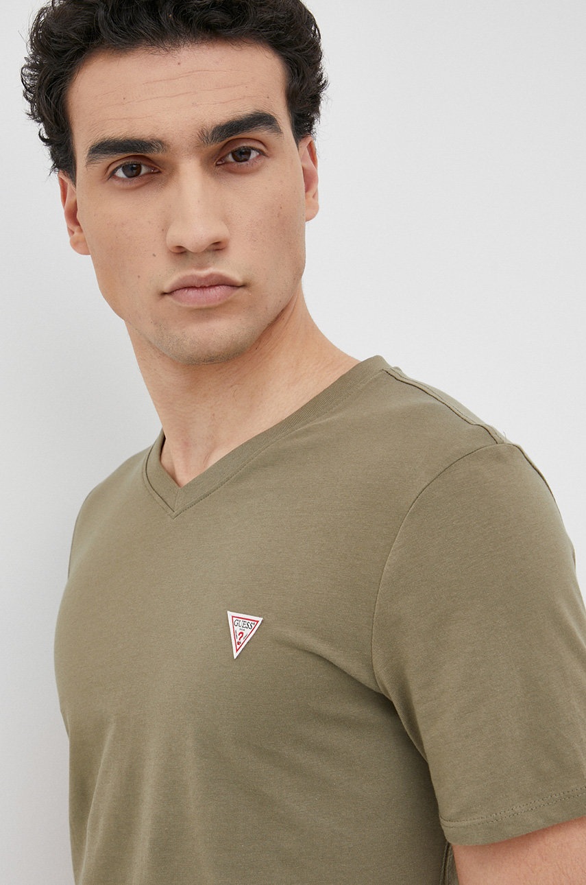 

Памучна тениска Guess в зелено с изчистен дизайн, Зелен