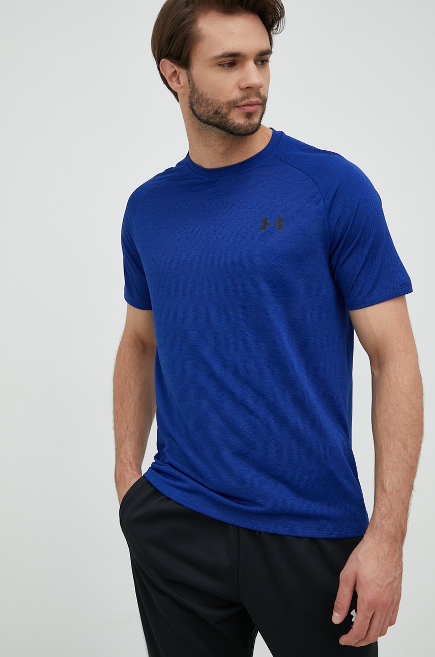 

Тениска Under Armour в тъмносиньо с изчистен дизайн, Тъмносин