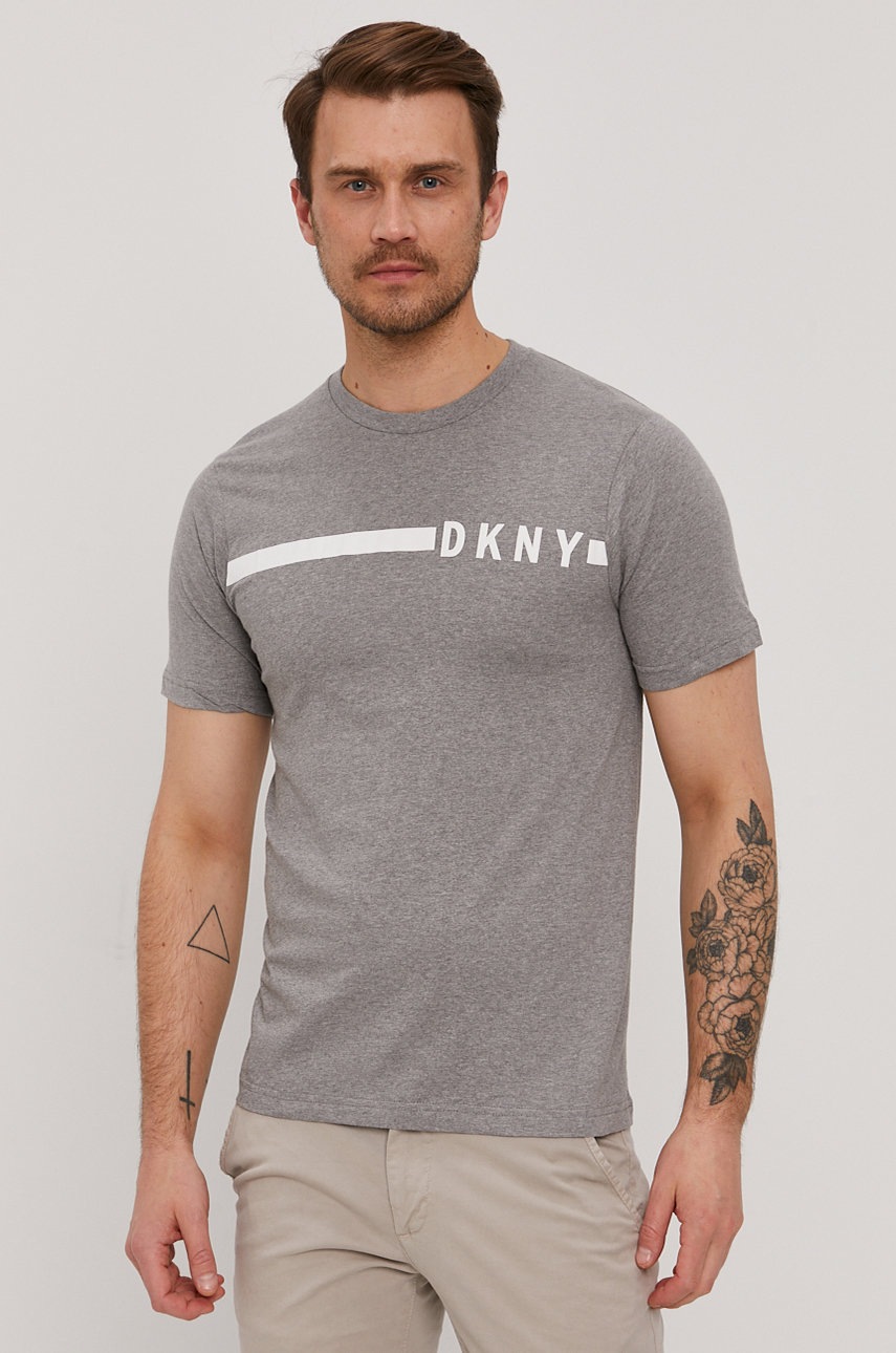 

Футболка Dkny (3-pack) мужская цвет чёрный с принтом