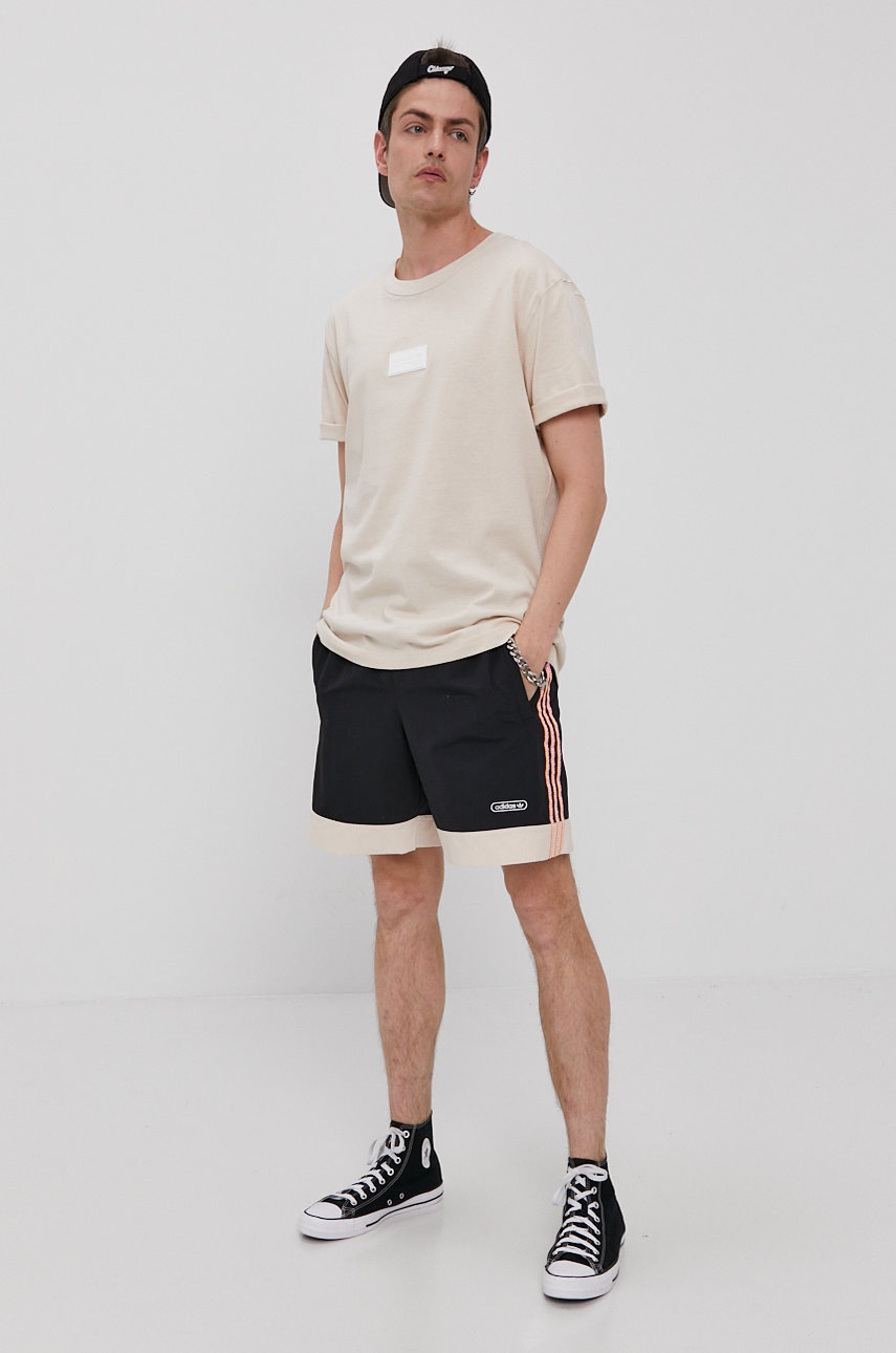 

Футболка adidas Originals чоловіча колір прозорий з аплікацією