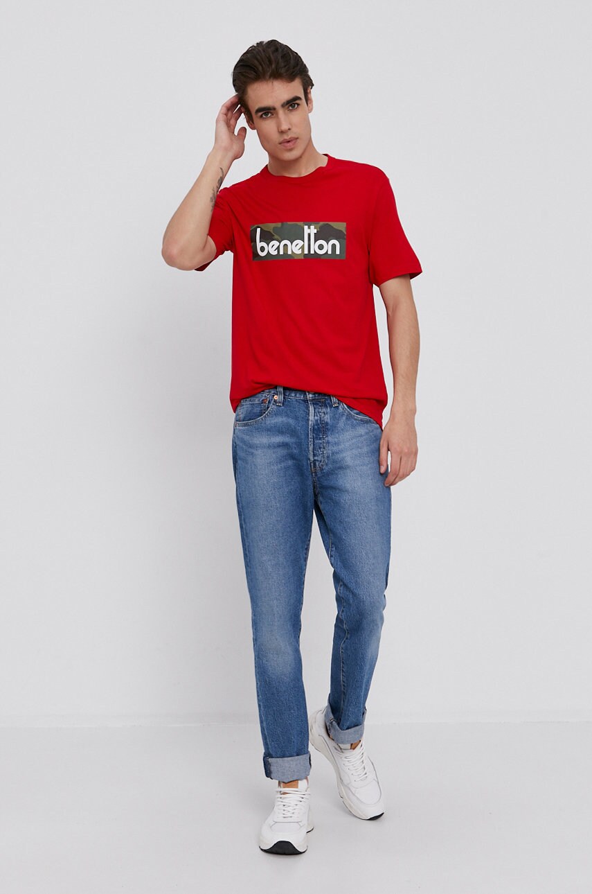 

Хлопковая футболка United Colors of Benetton цвет красный с принтом