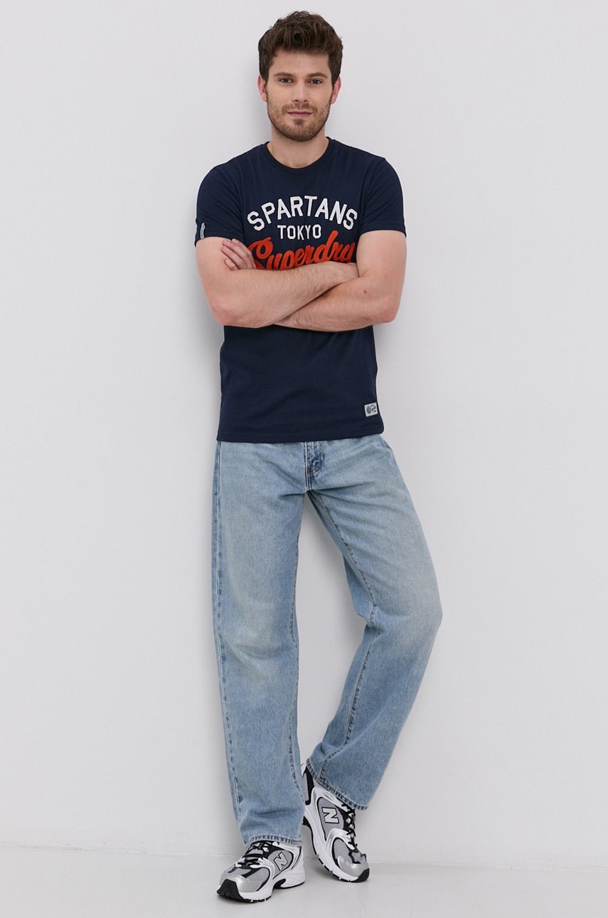 

Футболка Superdry мужская цвет синий с принтом