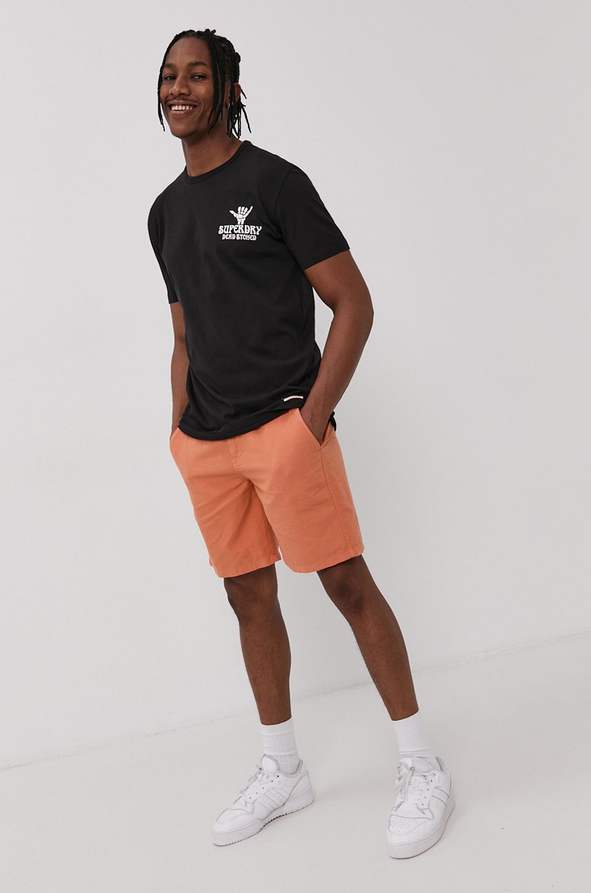

Футболка Superdry мужская цвет чёрный с принтом
