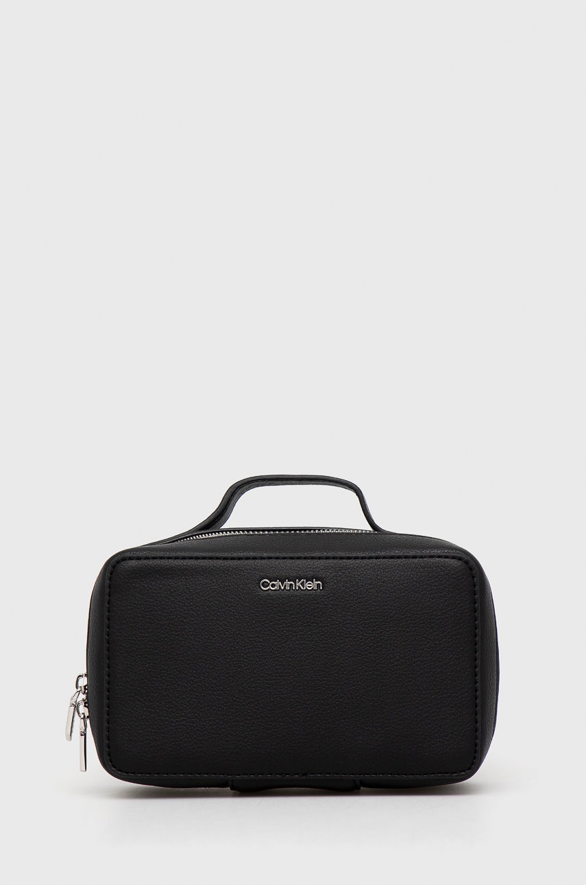 

Козметична чанта Calvin Klein в черно, Черен