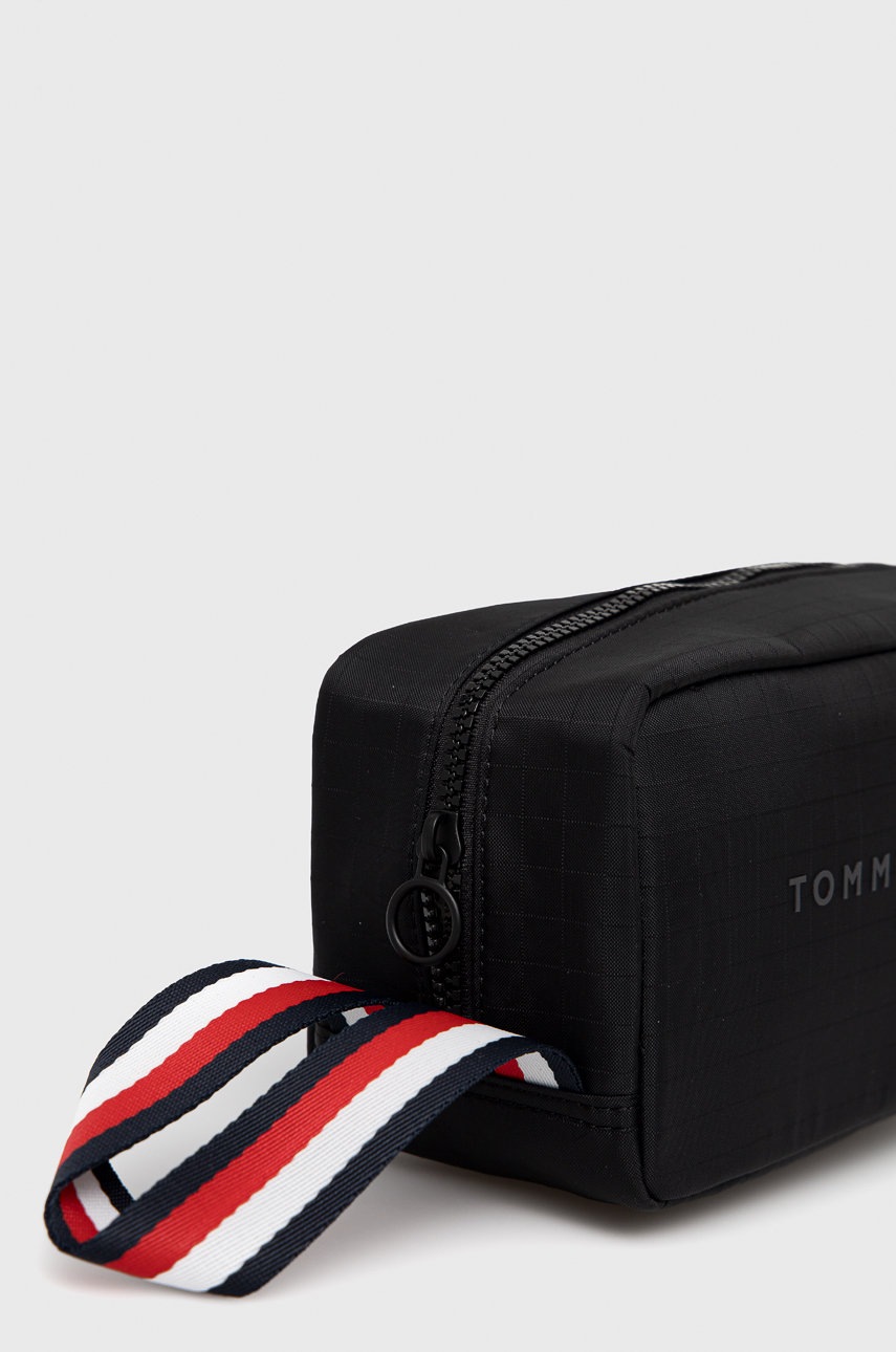 

Косметичка Tommy Hilfiger цвет чёрный
