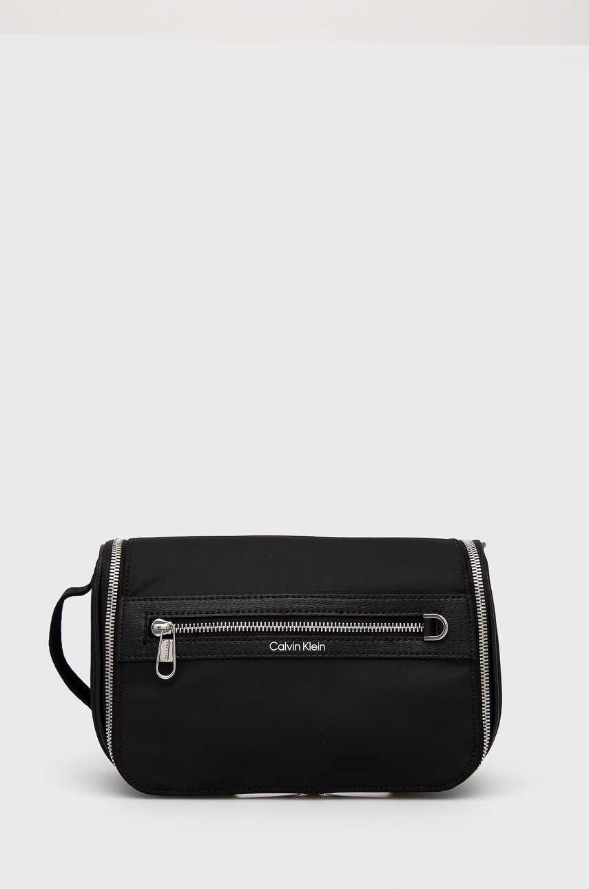 

Козметична чанта Calvin Klein в черно, Черен