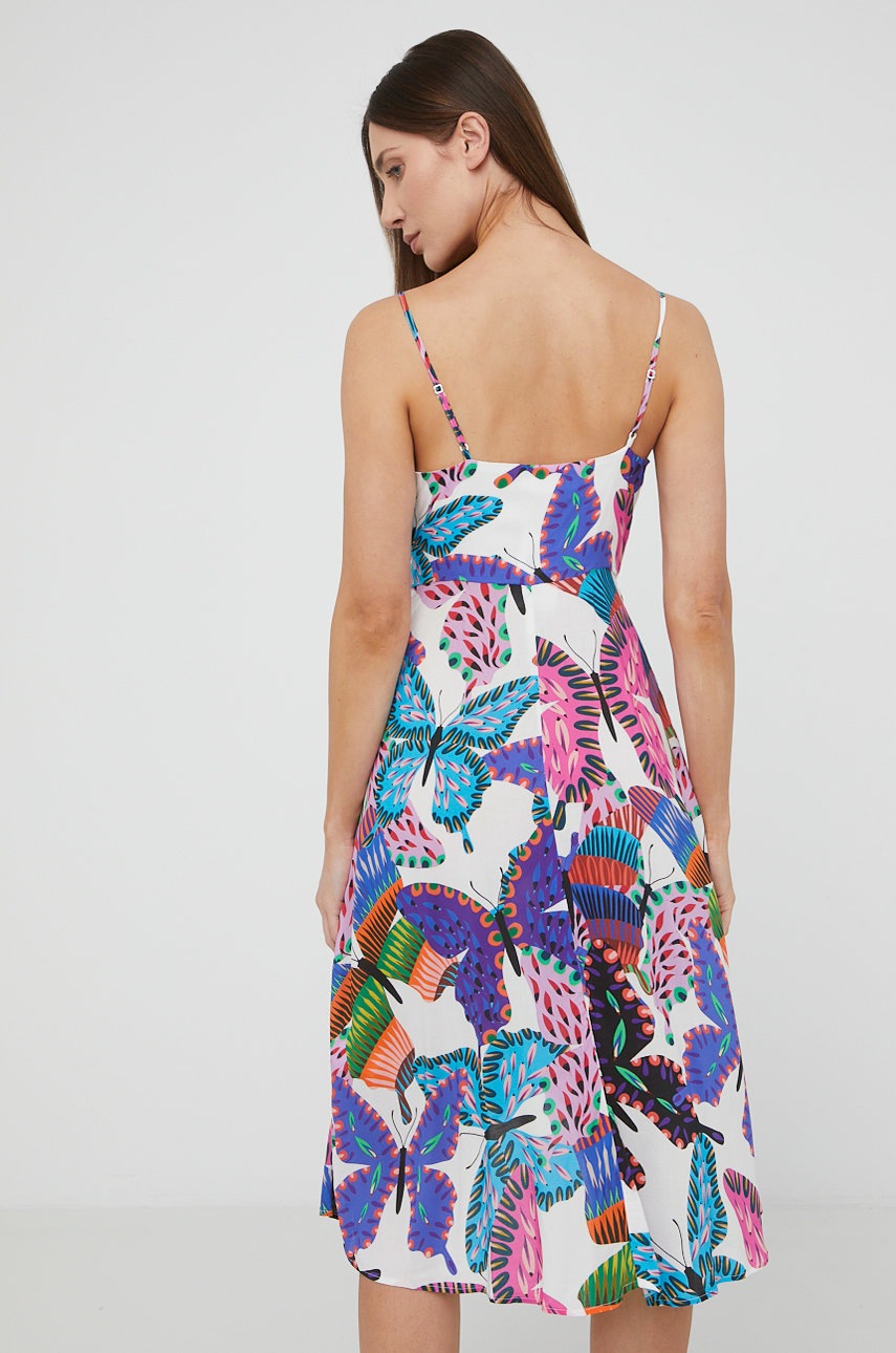 

Пляжное платье Desigual цвет белый