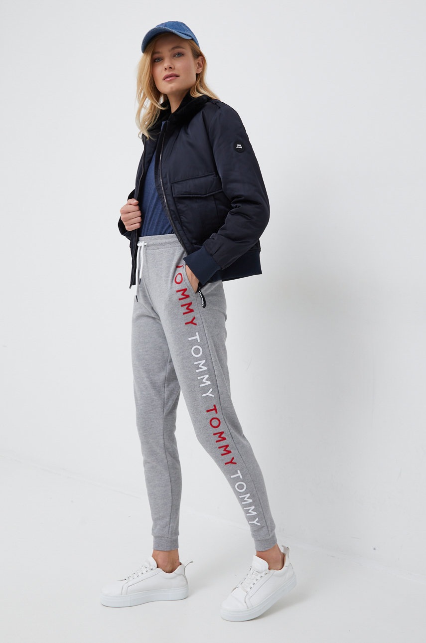 

Спортивні штани Tommy Hilfiger жіночі колір сірий однотонні