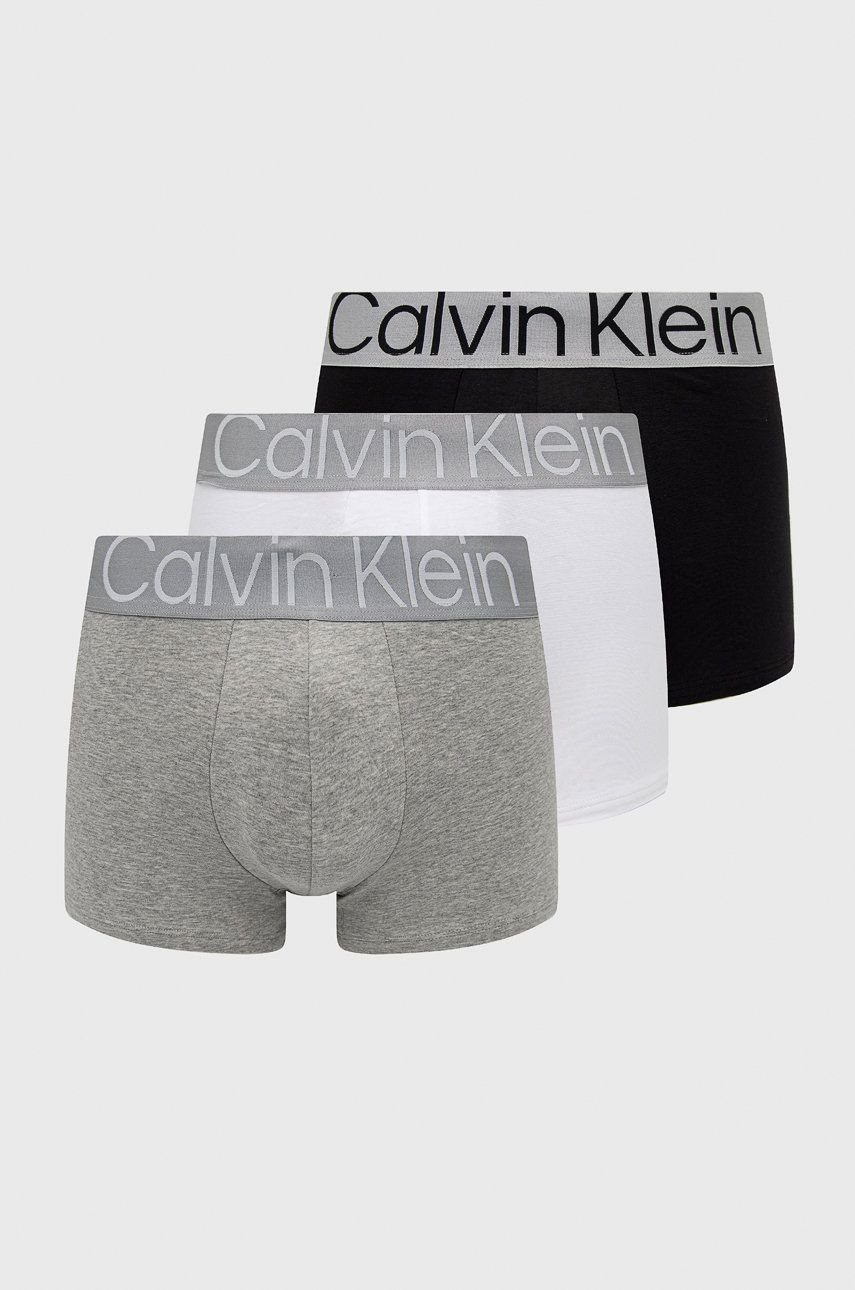 Levně Boxerky Calvin Klein Underwear (3-pack) pánské, bílá barva, 000NB3130A