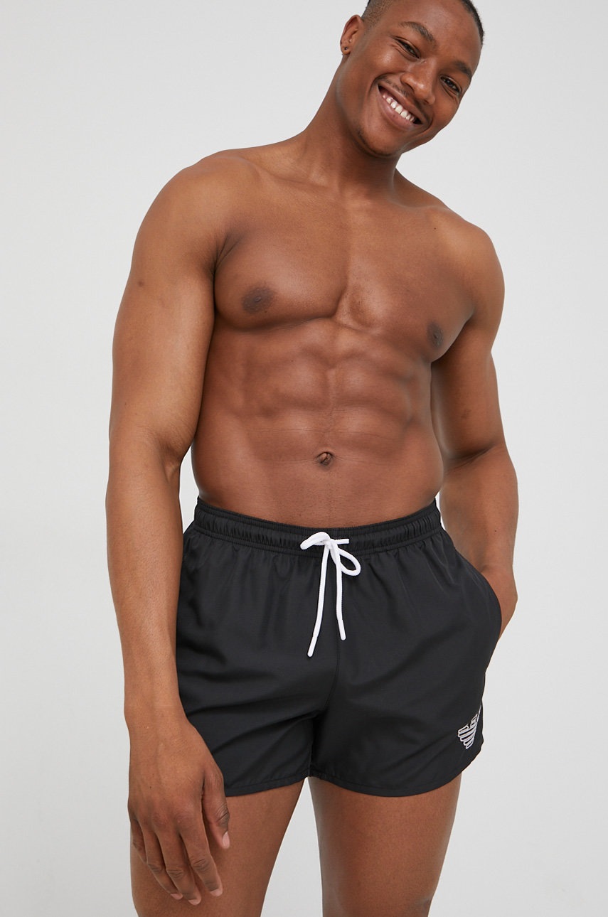

Плувни шорти Emporio Armani Underwear в черно, Черен